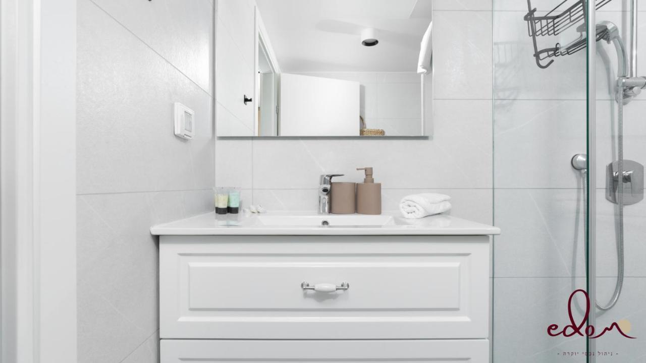 Apartment דירה עם נוף לים 50 מטר מהחוף - By Edom